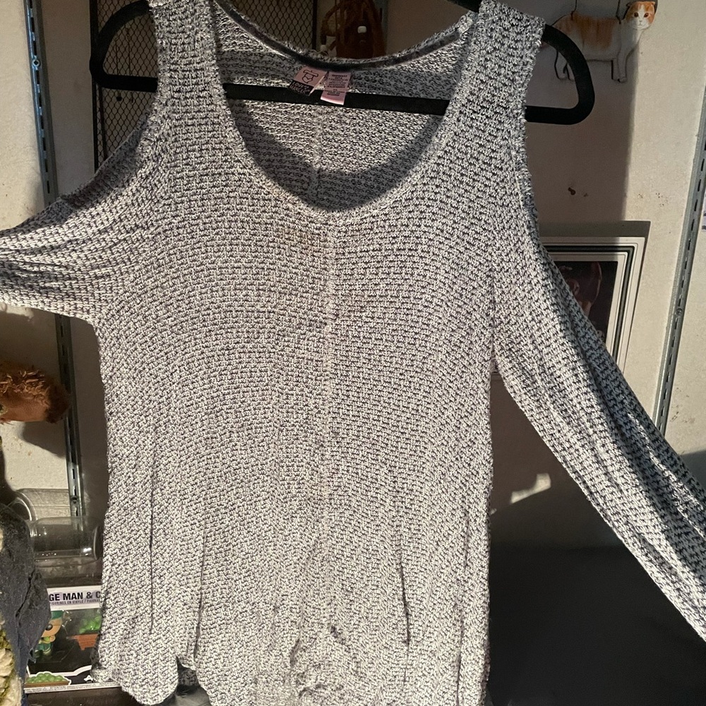 Sweat tunic w shoulder cut outs XL